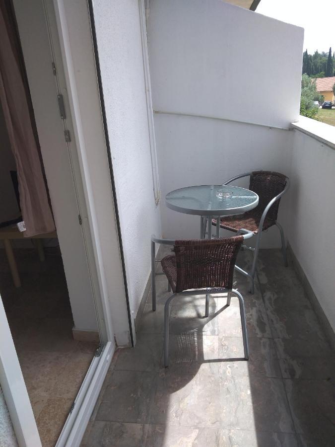 Luna Tsuki Seven Aparthotel Ρόβινι Εξωτερικό φωτογραφία